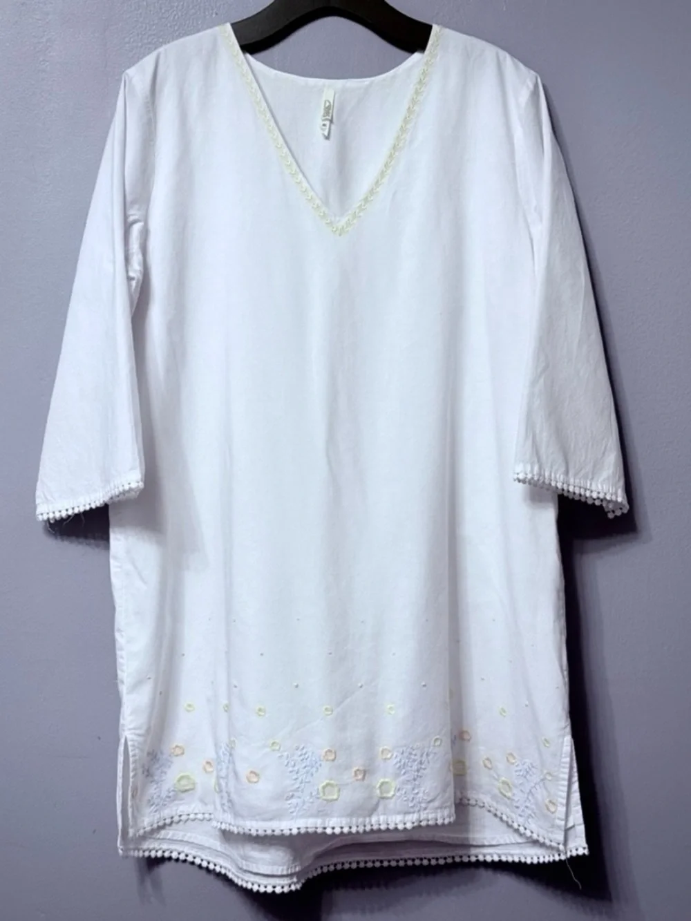 100% Cotton Elegant White Women's dress with embroidered & lining